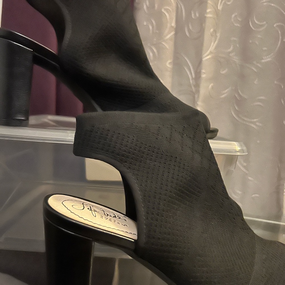 Ladies stylish dress /casual shoes
